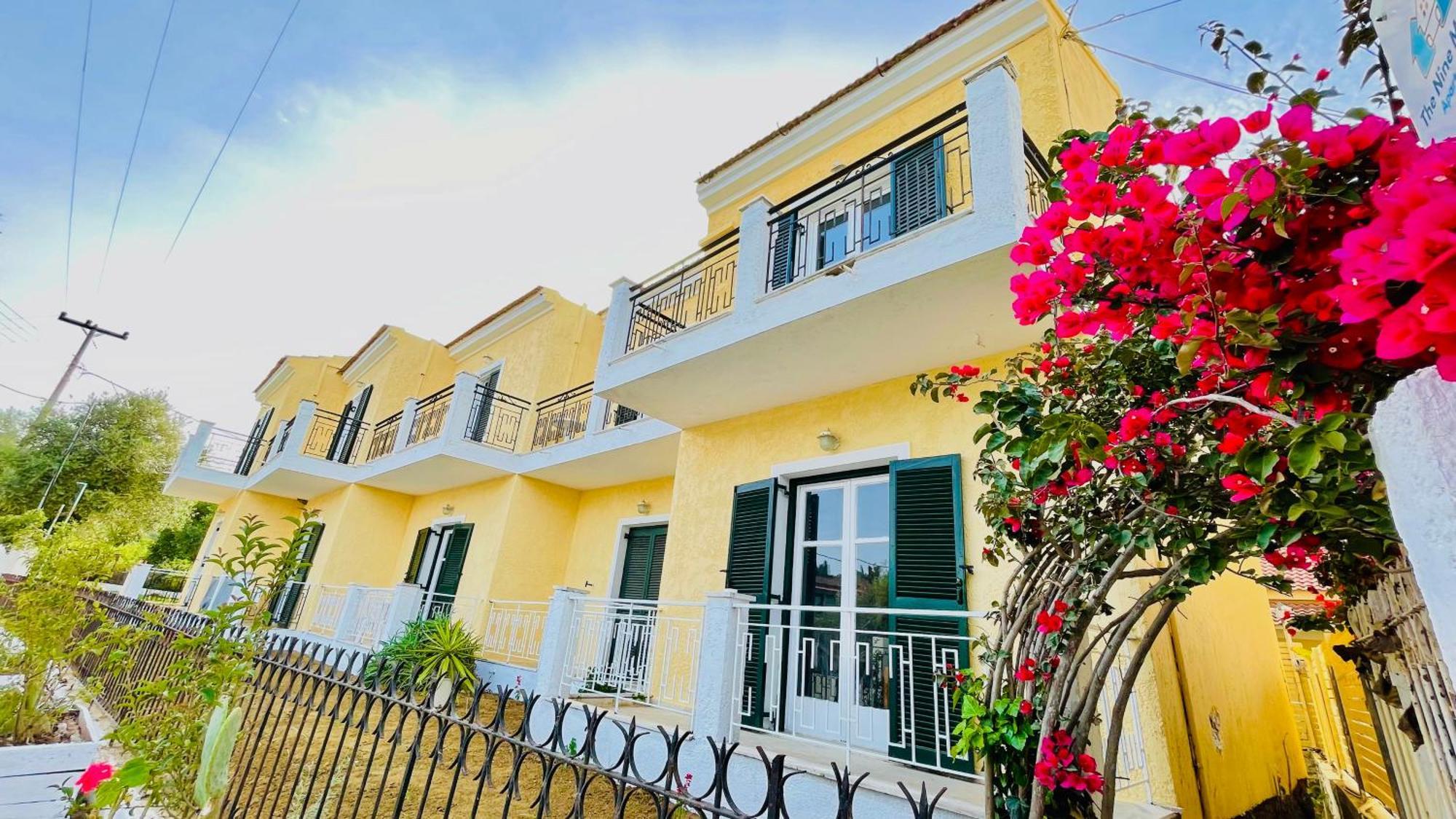 Kavos Aparthotel Exteriör bild