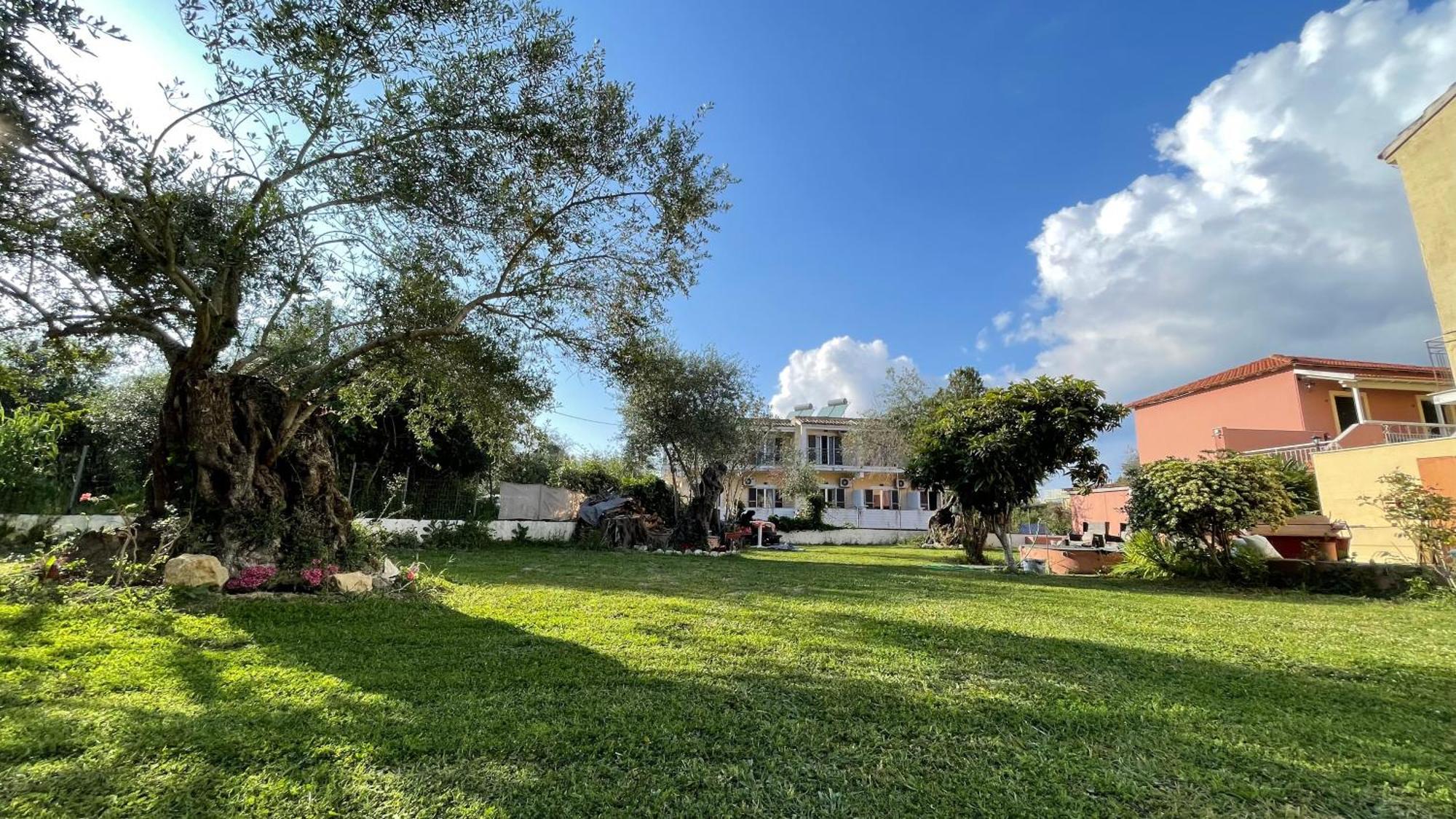 Kavos Aparthotel Exteriör bild